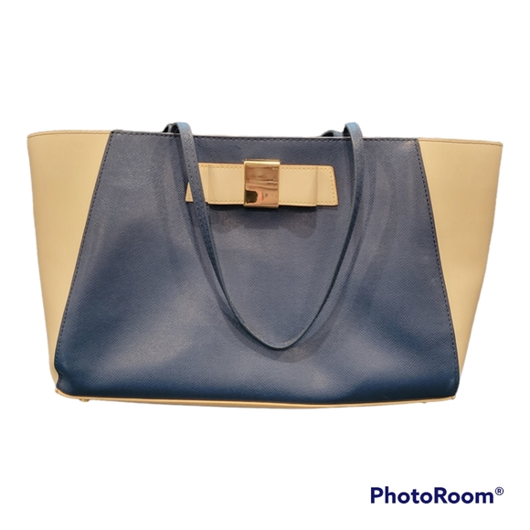 Ivanka Trump Handbags - Ivanka Trump Blair tote
